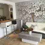 Apartman Cote D'azur In Port Rez De Jardin 65m2 By Interhome