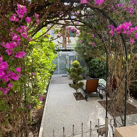 Cote D'azur In Port Rez De Jardin 65m2 By Interhome *
