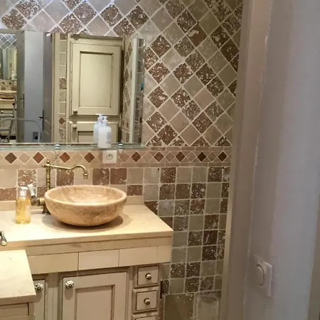 Appartamento Cote D'azur In Port Rez De Jardin 65m2 By Interhome *
