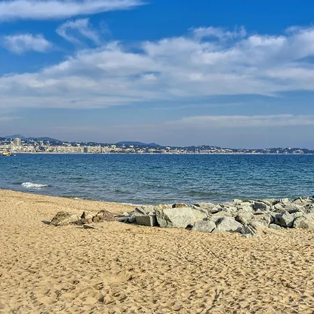 Cote D'azur In Port Rez De Jardin 65m2 By Interhome * Fréjus